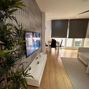 https://apartamento-carreteria-63.1costadelsol.com