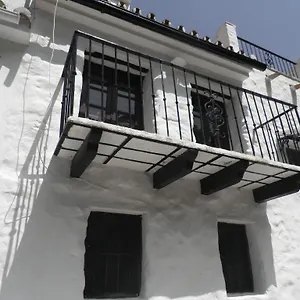 Casa Torre Antigua Apartment Salares